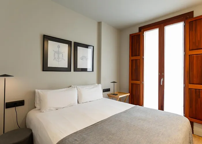 Uma Suites Barceloneta Beach